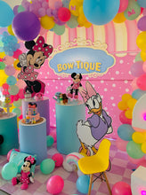 Cargar imagen en el visor de la galería, Minnie Mouse Bow-tique
